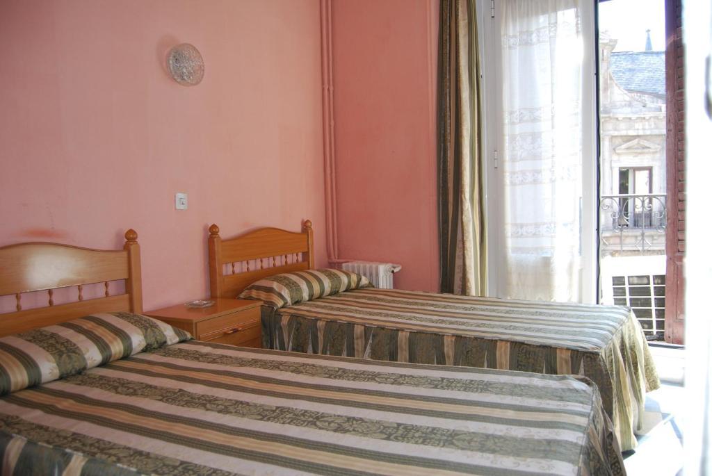 Twin Room,64909981:JPEG