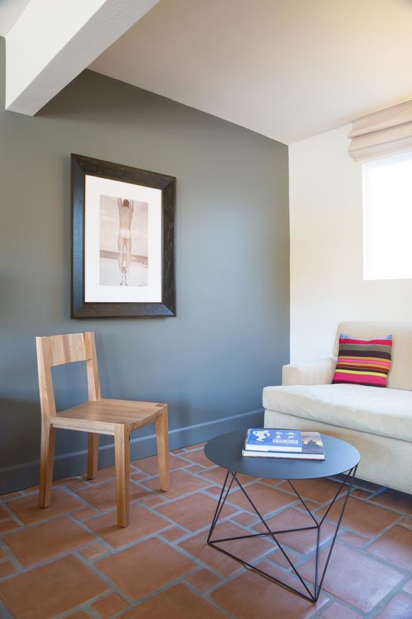 King Suite Ground Floor Men Only
