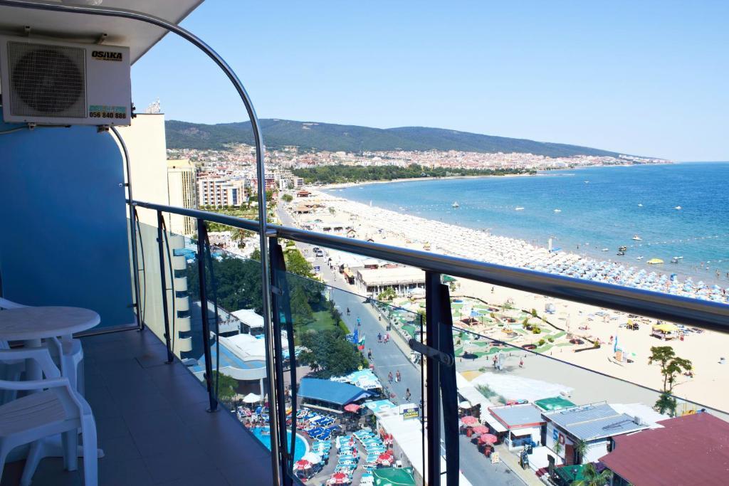 Junior Suite with Balcony,65114674:JPEG