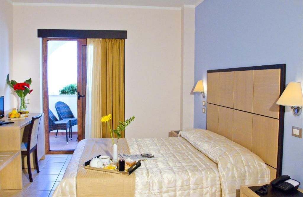 Double Room Terrace Sea View,681580452:JPEG