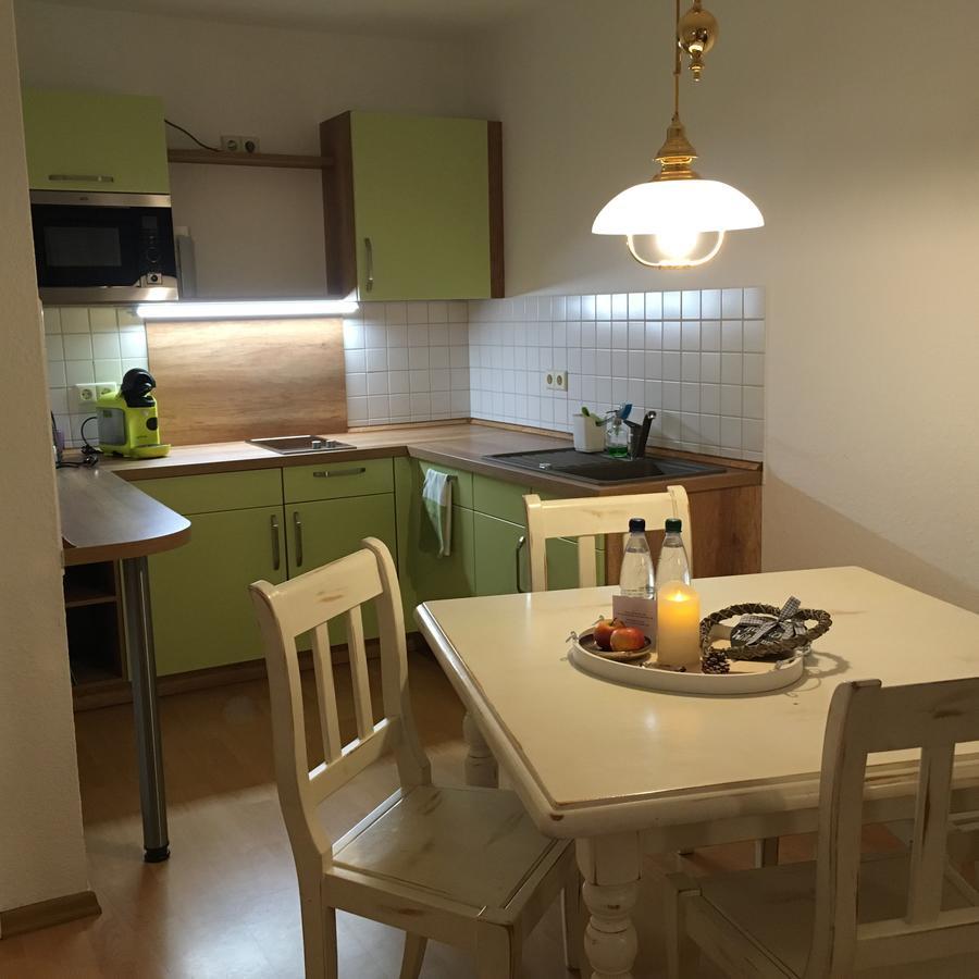 Romantic Suite,719288329:JPEG