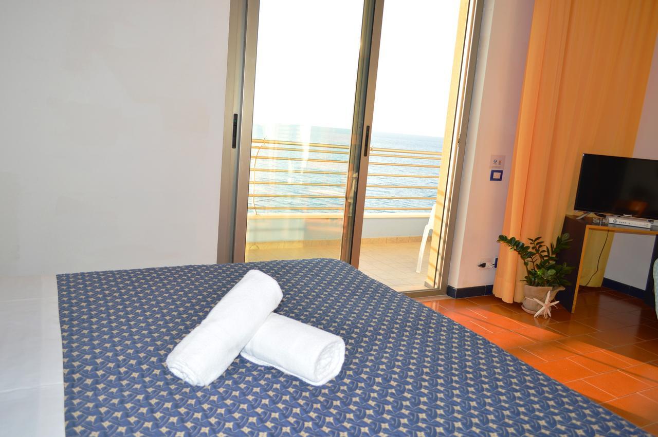 Double Room Sea View,653347479:JPEG