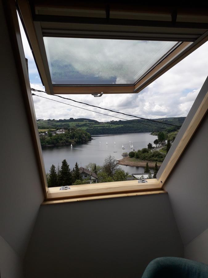 Twin Room Lake View
