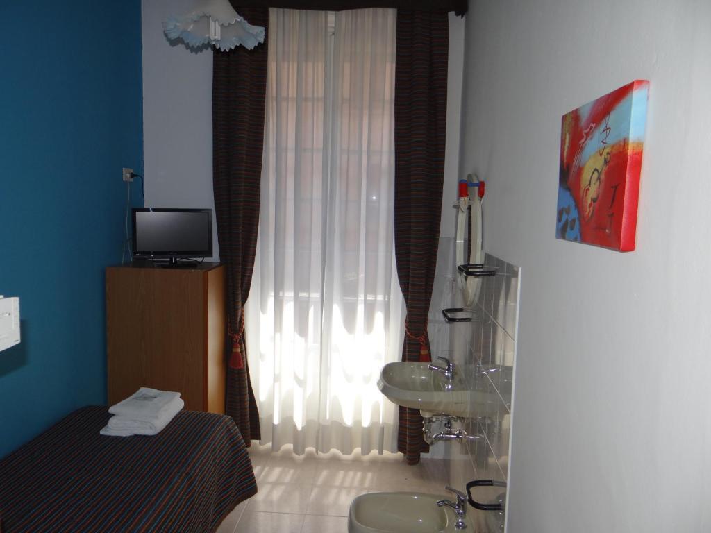 Single Room,72014939:JPEG