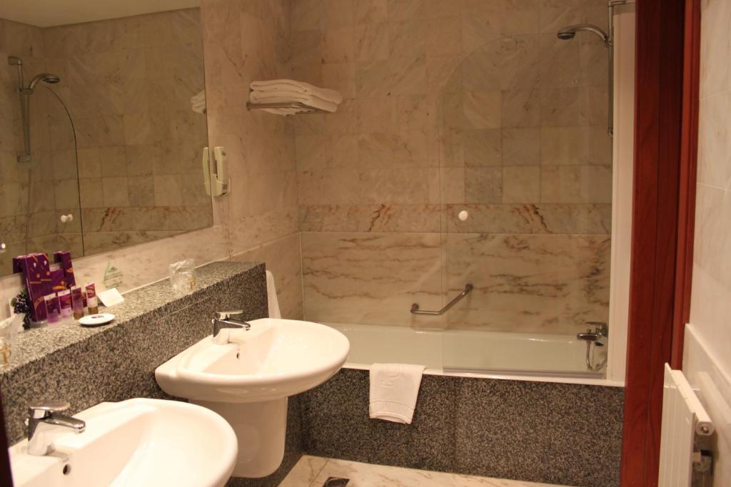 Standard  Double Room,194329180:JPEG