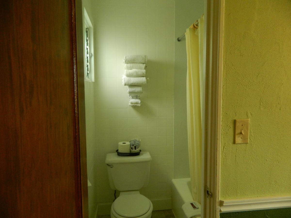 Economy Quadruple Room