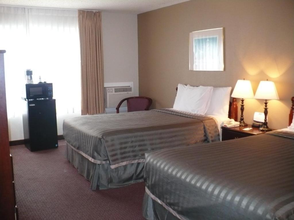 Deluxe Double Room Two Double Beds Non-Smoking