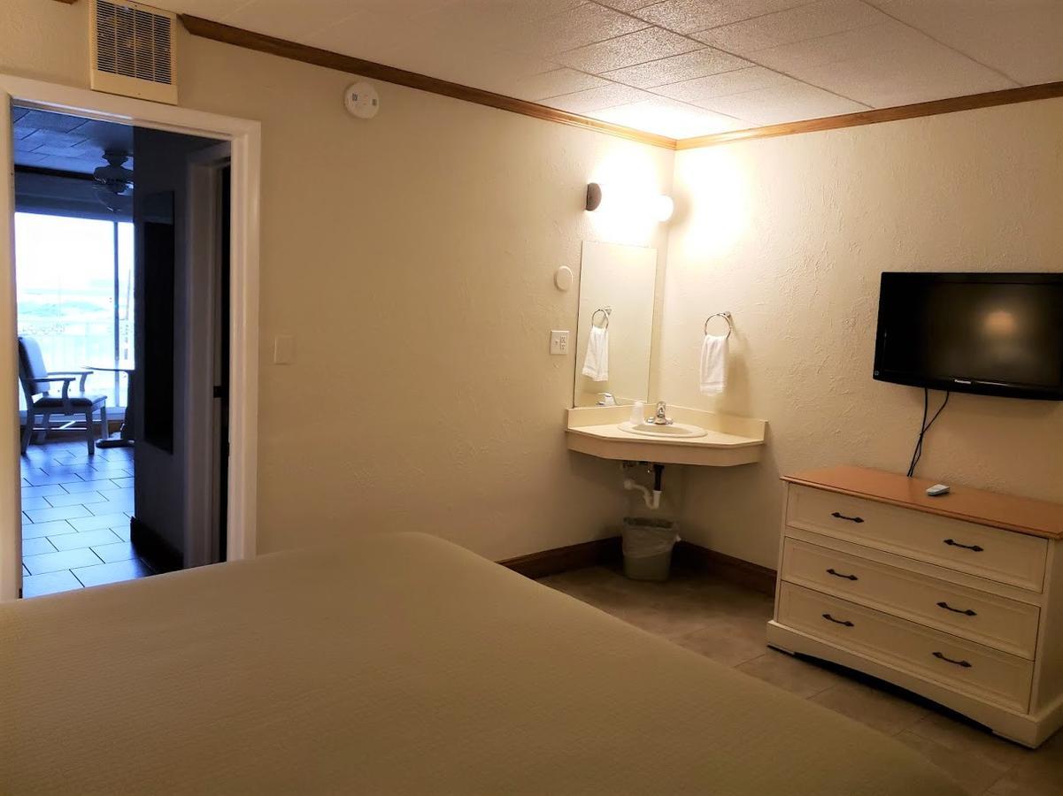 Ground Floor King Suite No view