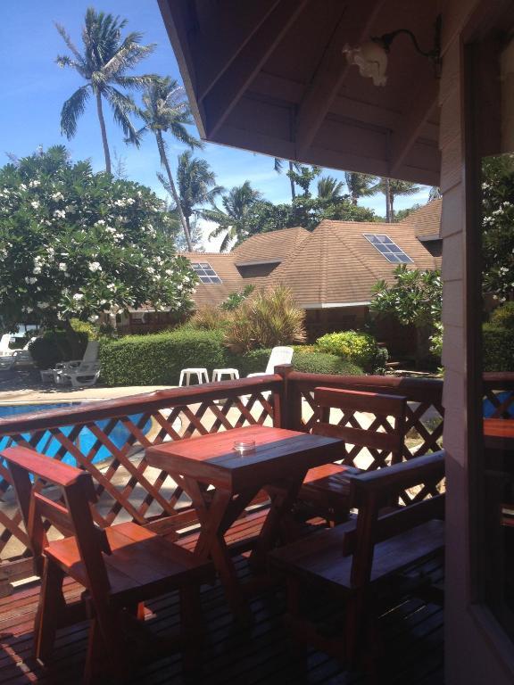 Deluxe Double or Twin Room Pool View
