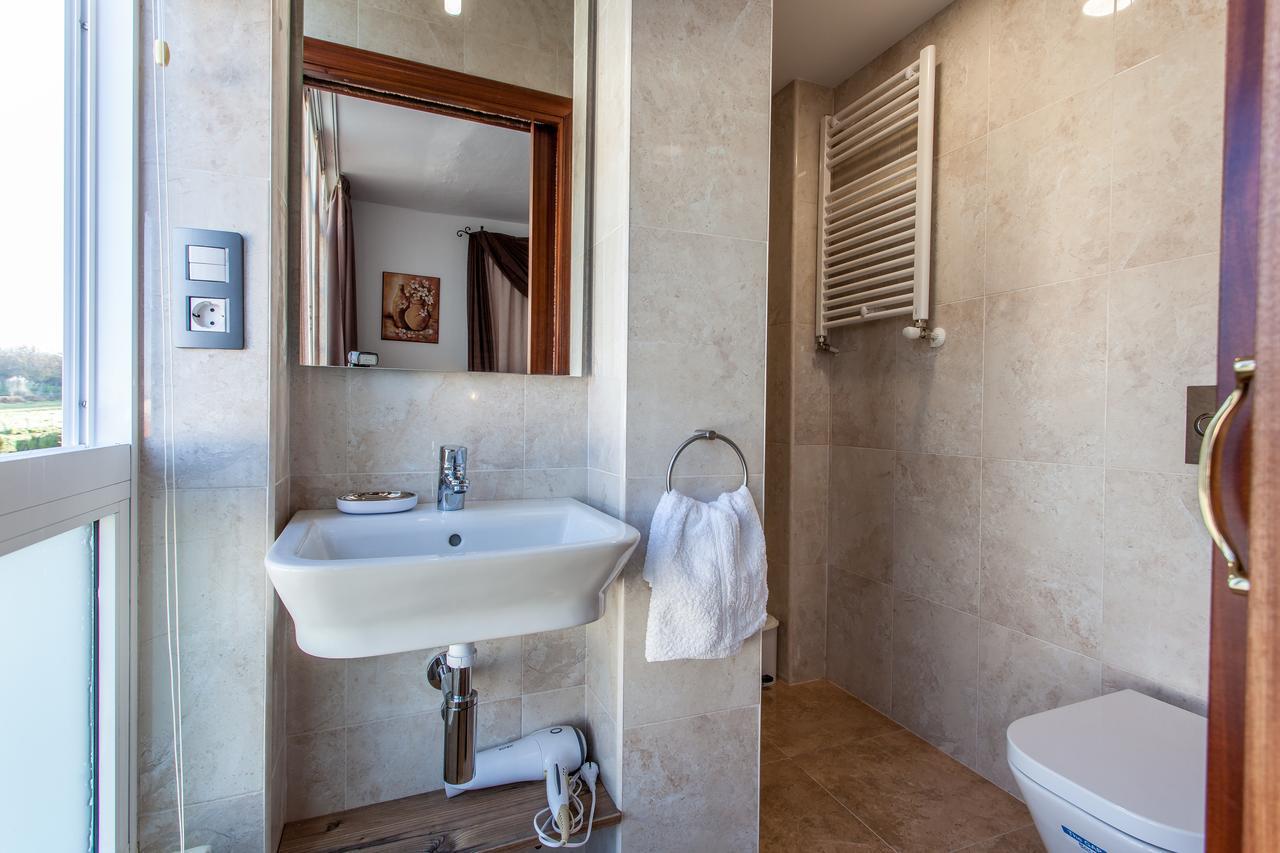 Twin Room Private Bathroom,1657170433:JPEG