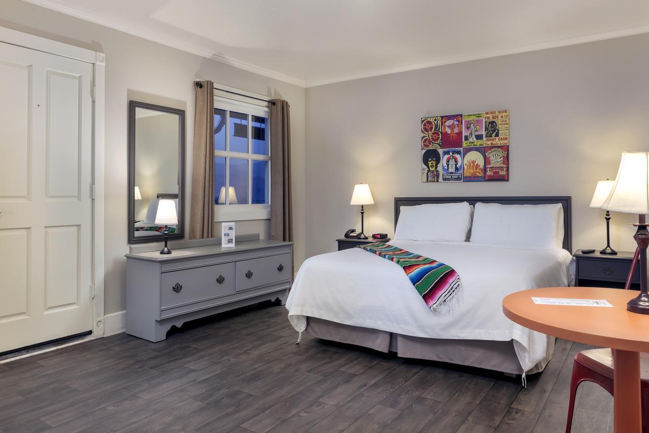 King Room,690925983:JPEG