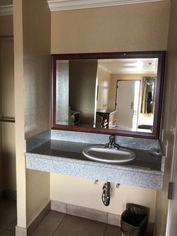 Double Room with Two Double Beds - Non-Smoking