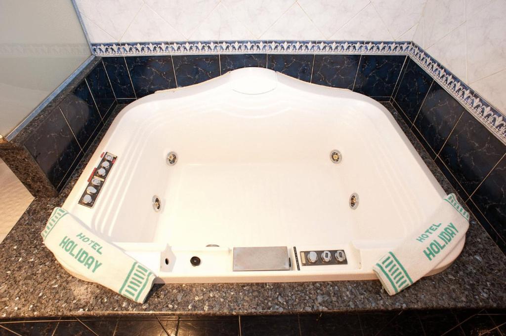 King Room with Spa Bath,1659463400:JPEG
