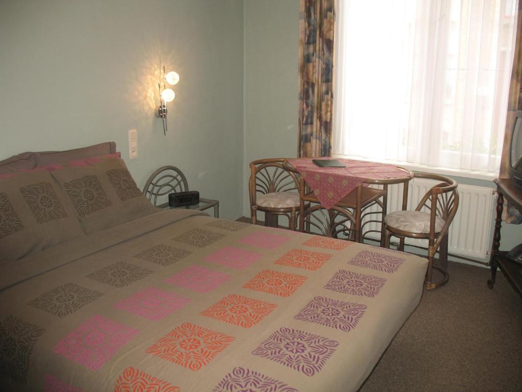 Standard Double Room,1583103169:JPEG