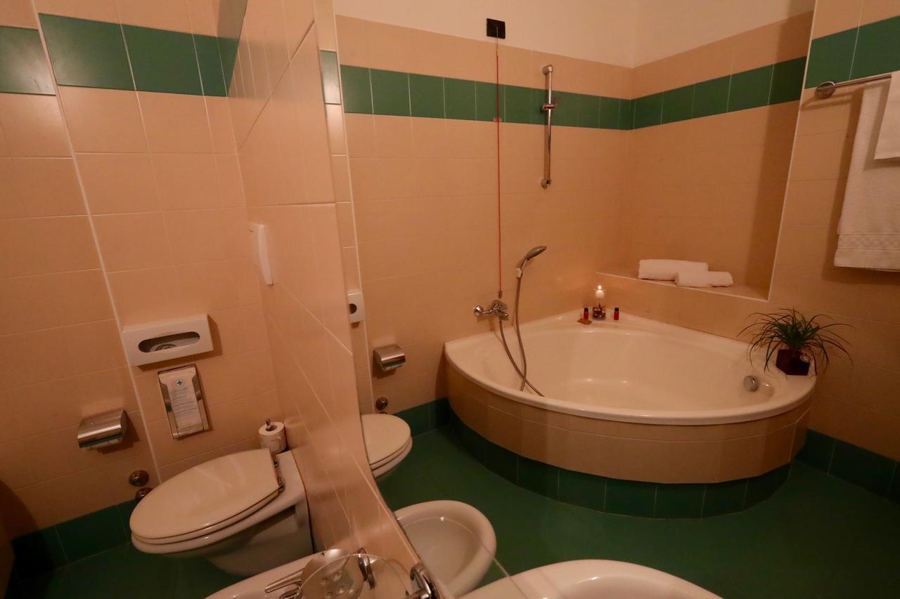 Junior Suite,681580437:JPEG