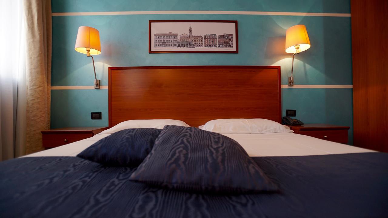 Standard Double Room,1554088171:JPEG