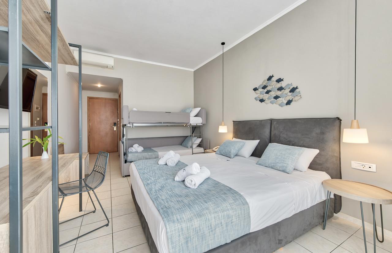 Superior Double Room Sea & Pool View