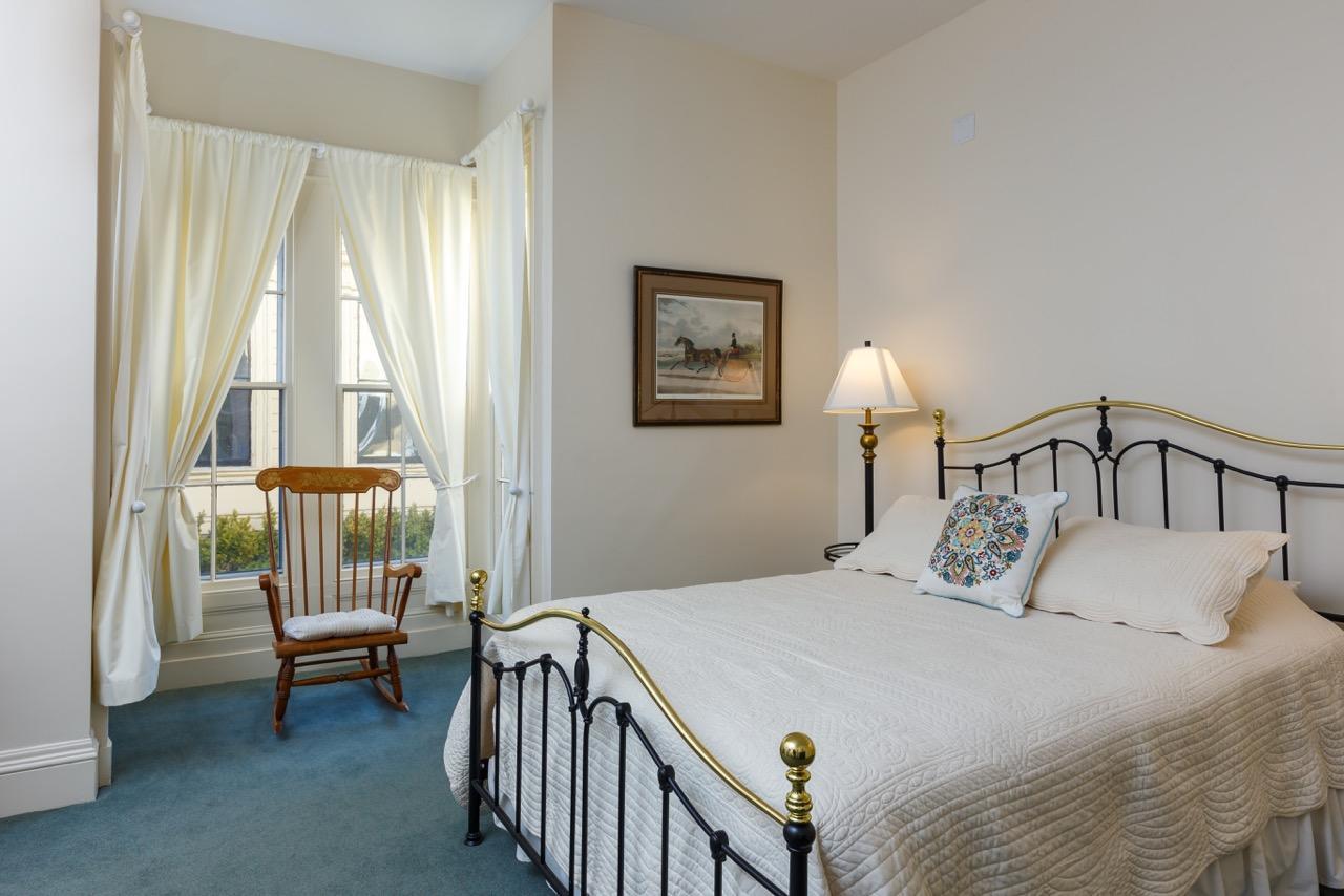 Deluxe Room Curwen House NO PETS