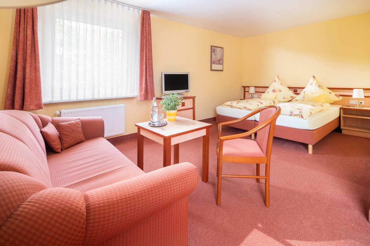 Double or Twin Room,1765378833:JPEG