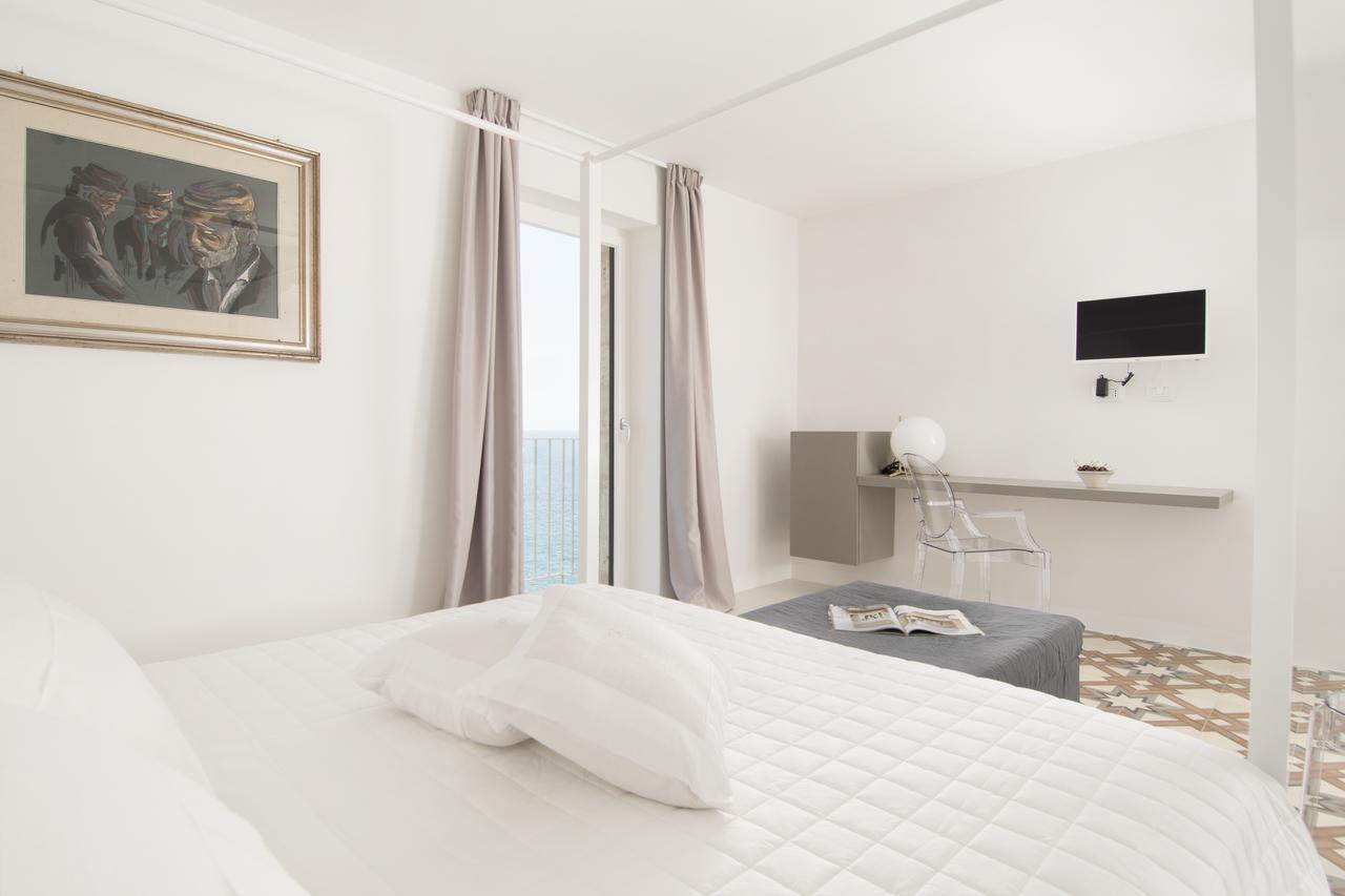 Deluxe Double Room Balcony Sea View