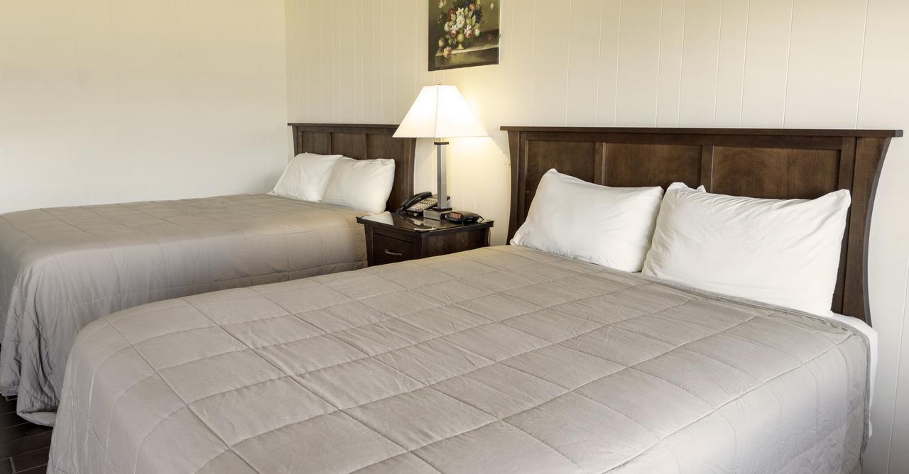 Queen Room Two Queen Beds Ocean View Kitchenette
