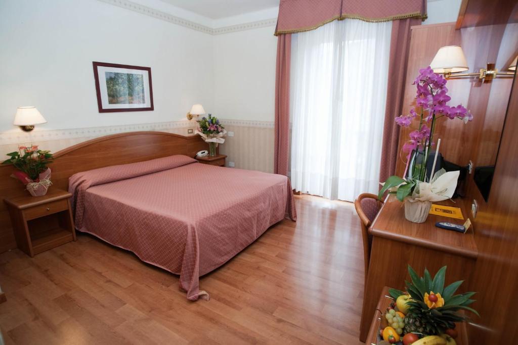 Triple Room,1580449413:JPEG