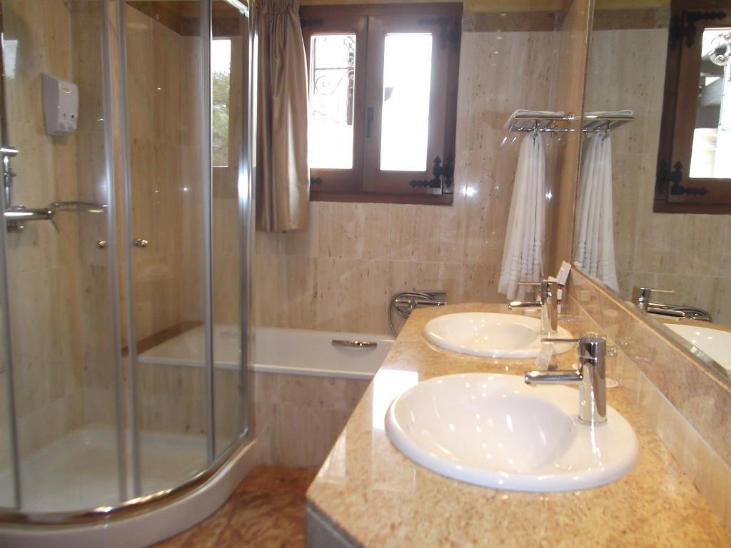 Double or Twin Room - Attic,66065257:JPEG
