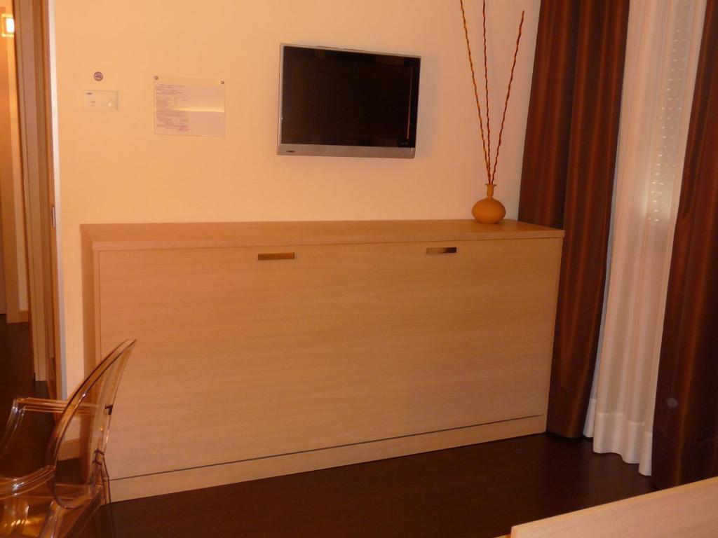 Triple Room,1295676166:JPEG