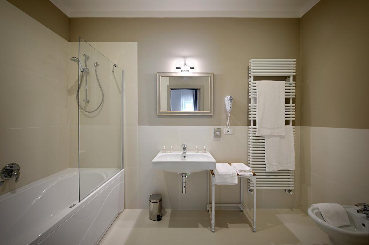 Superior Double or Twin Room,21249579:JPEG