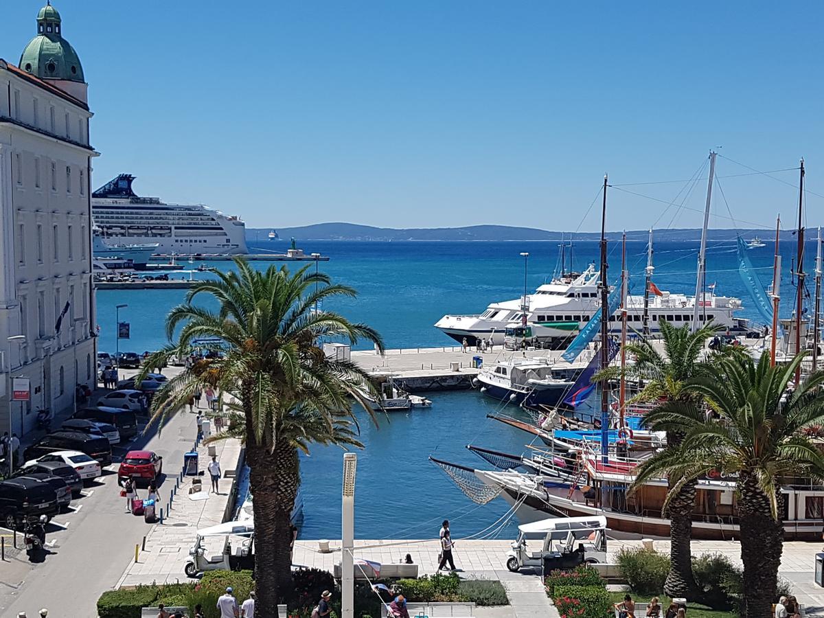 Deluxe Double or Twin Room Sea View