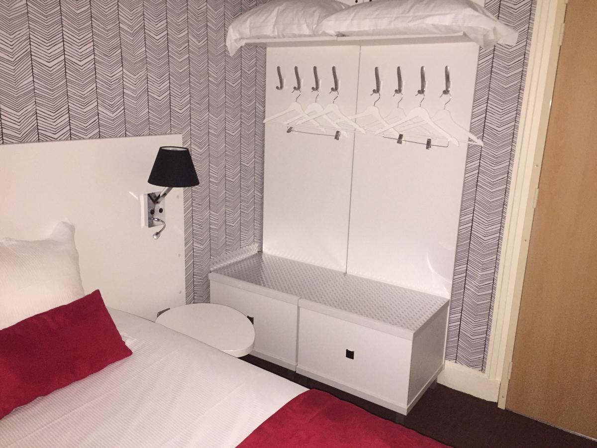 Family Room 2 beds 140
