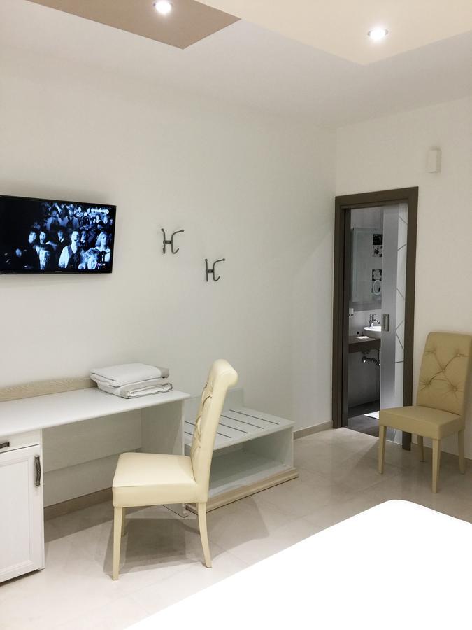 Deluxe Double Room Side Sea View
