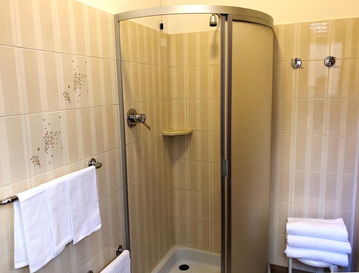 Economy Triple Room