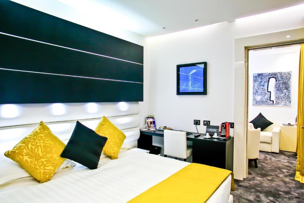 Luxury Suite