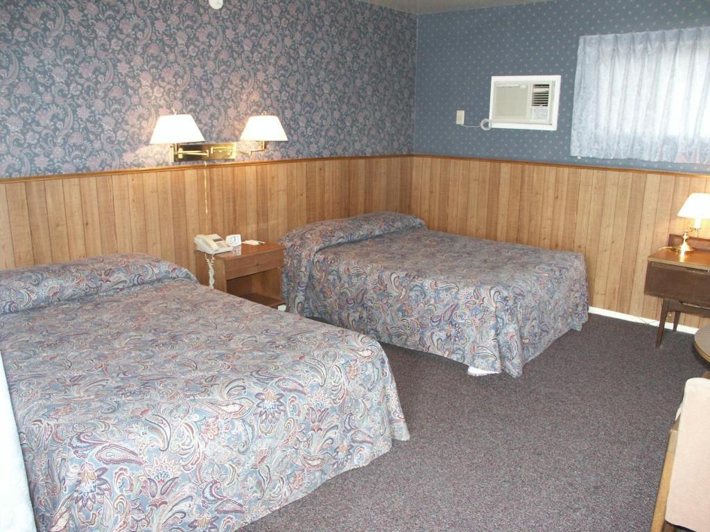 Special Offer - Queen Room with Two Queen Beds