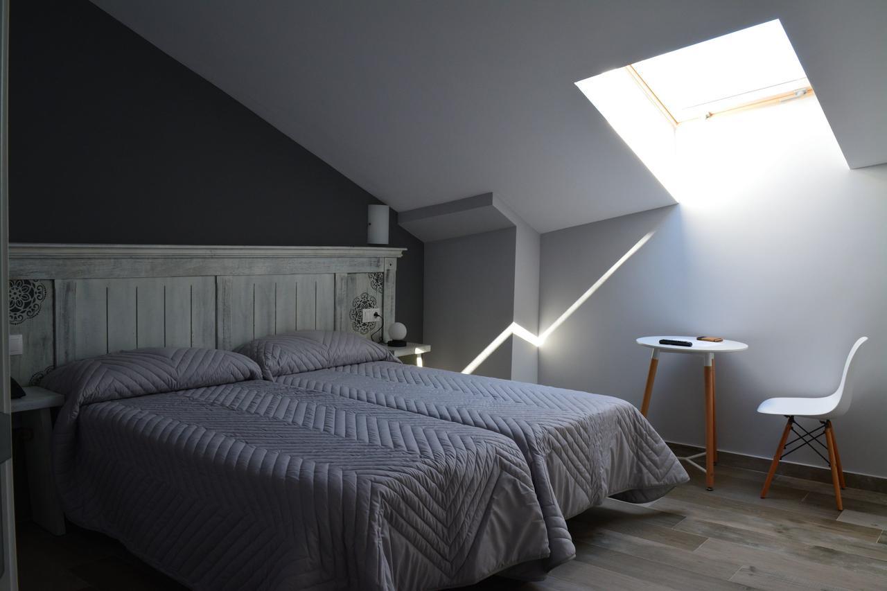 Twin Room,1771918973:JPEG