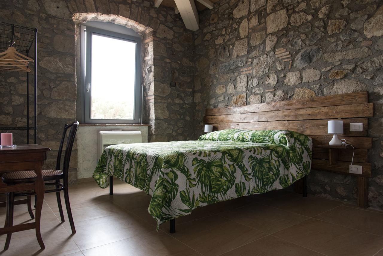 Double Room,1499484787:JPEG