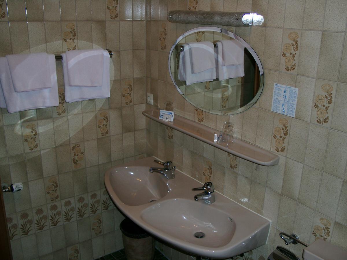 Triple Room Private Bathroom,662670933:JPEG