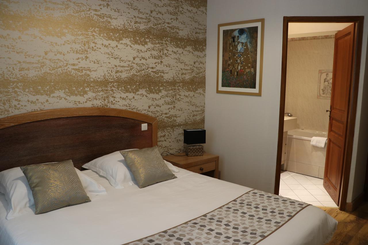 Deluxe Double or Twin Room,697162719:JPEG