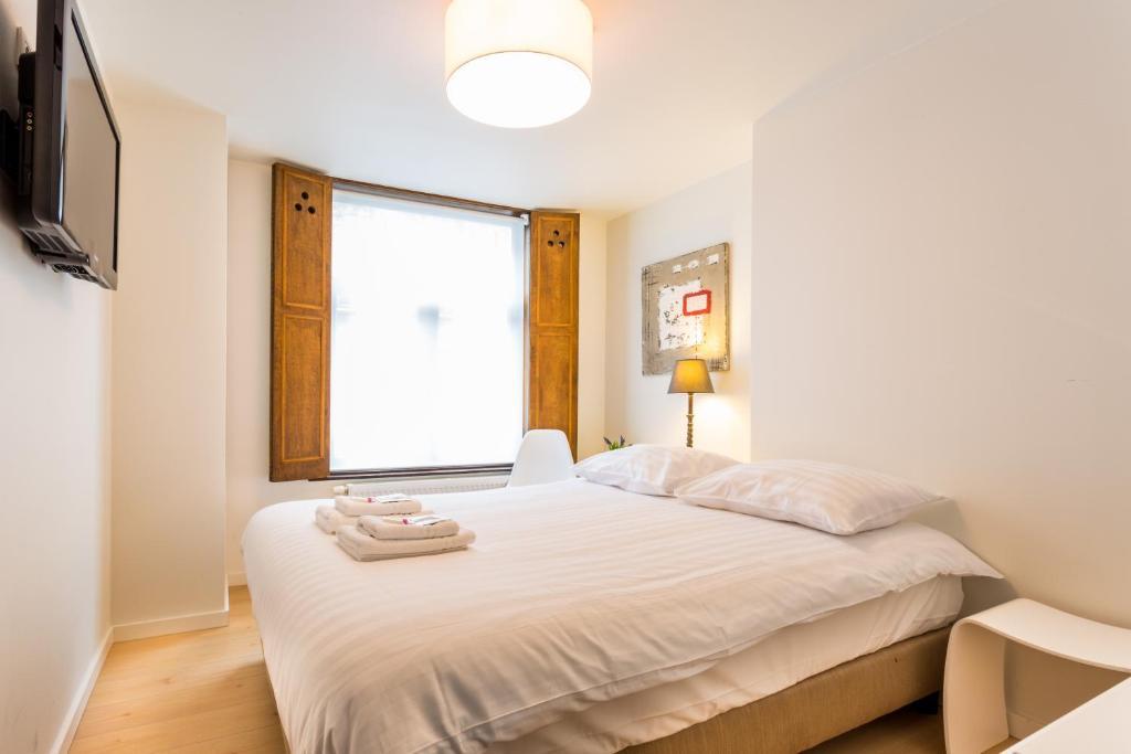 Small Double Room,66331297:JPEG
