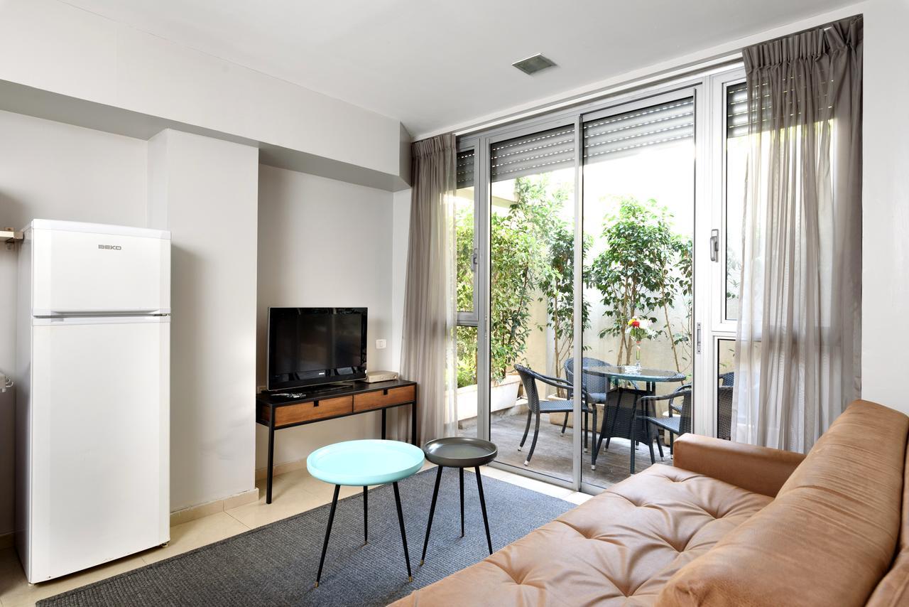 Two-Bedroom Apartment Terrace,663670305:JPEG