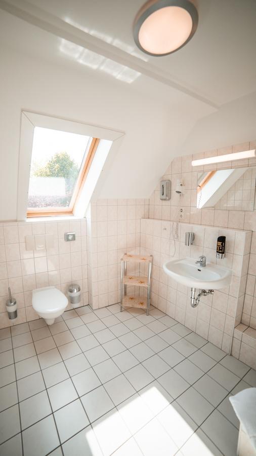 Triple Room,663835176:JPEG
