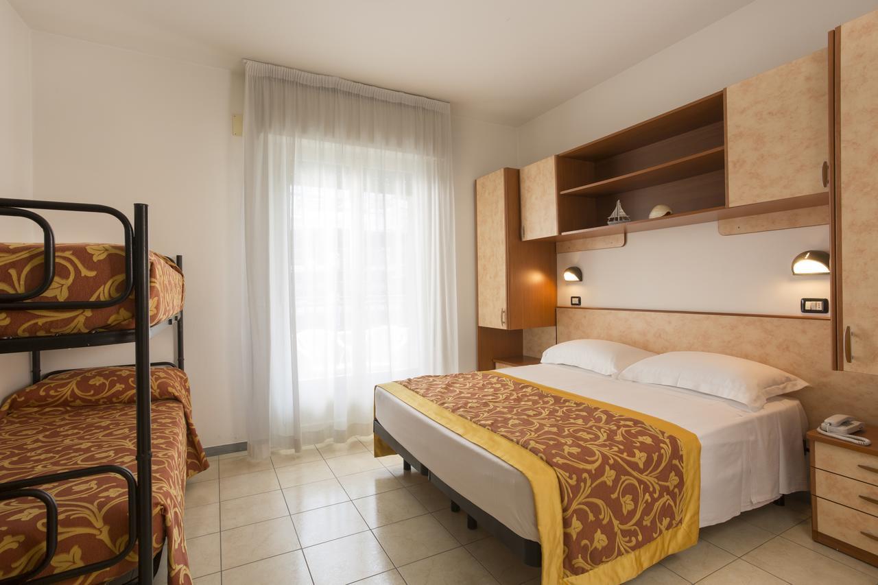 Classic Quadruple Room,629971356:JPEG