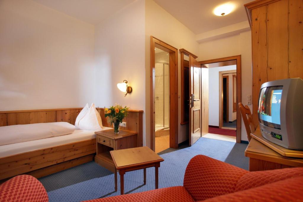 Single Room,164736927:JPEG