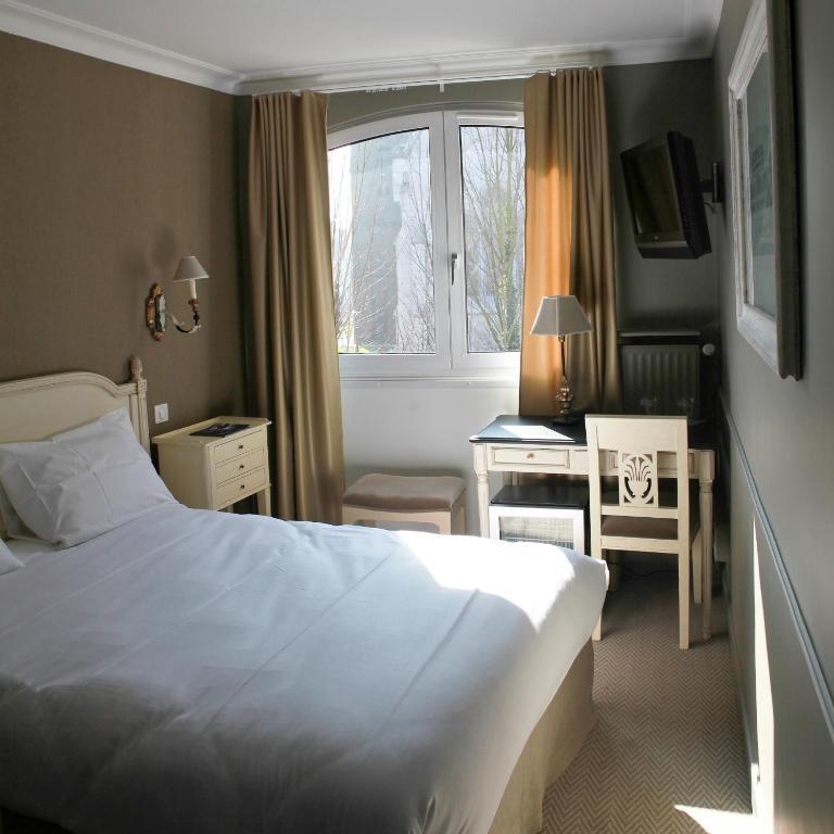Deluxe Double Room,1034206826:JPEG