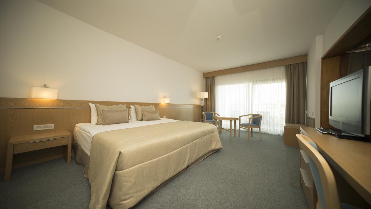 Standard Double or Twin Room Sea View,664035609:JPEG