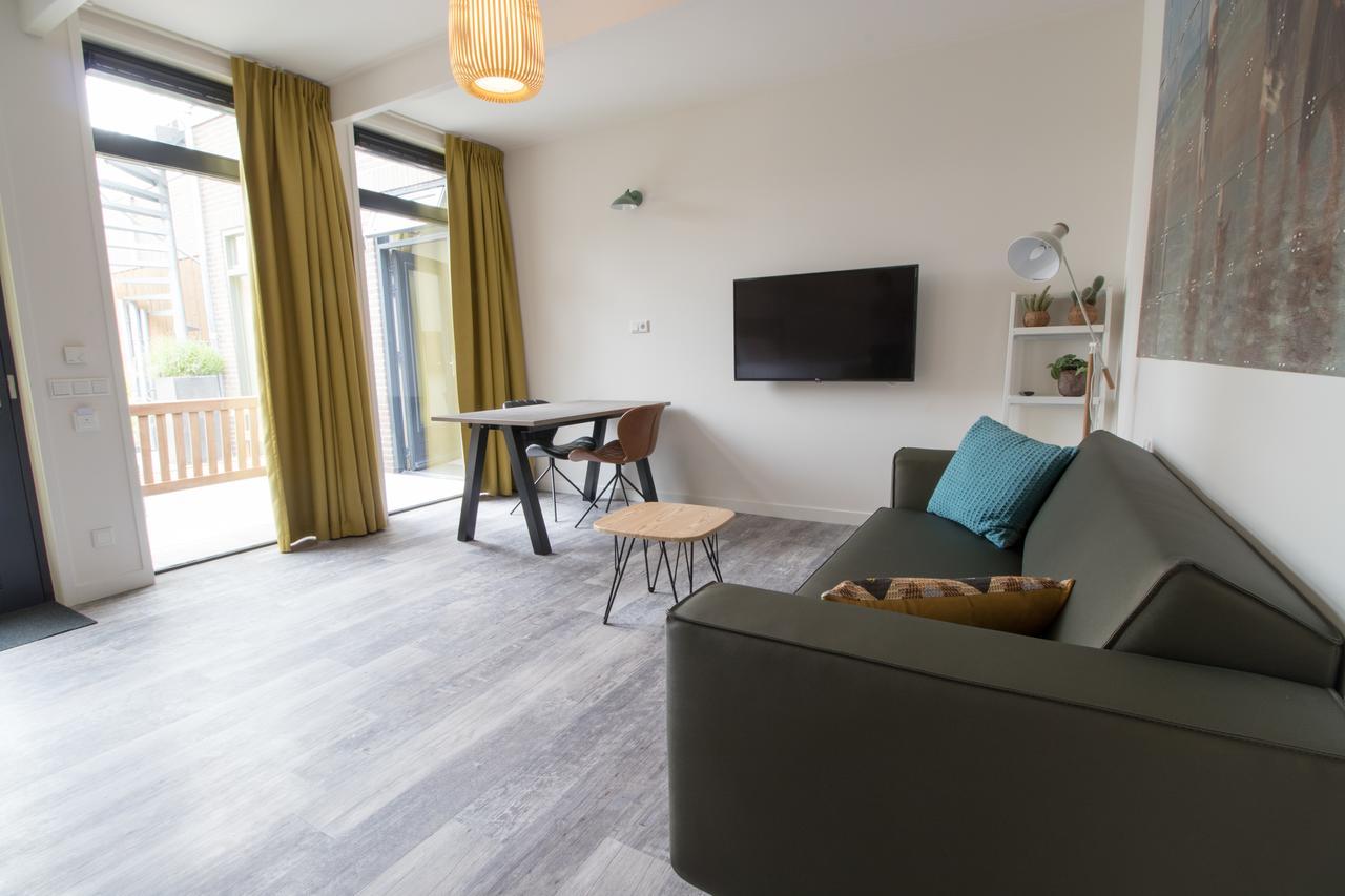 One-Bedroom Apartment,664046193:JPEG