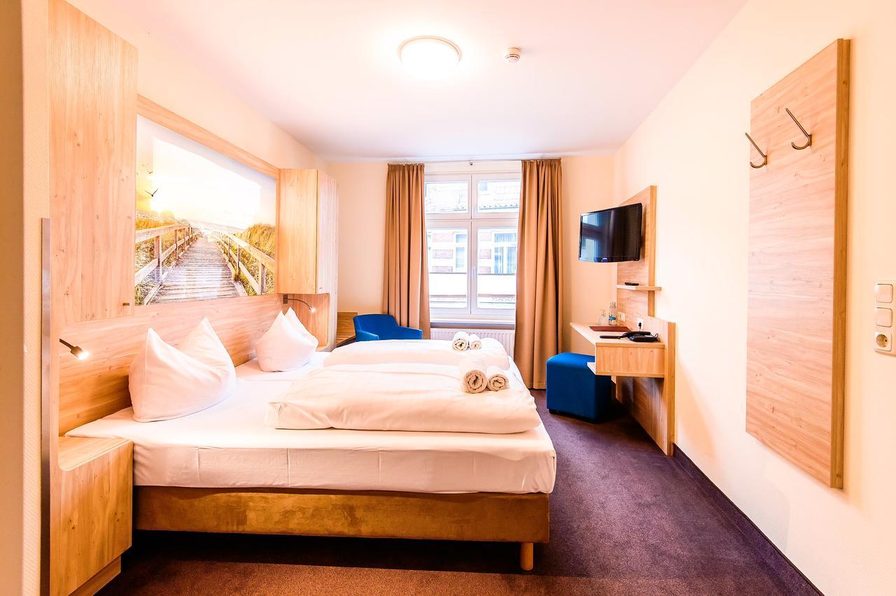 Double Room,664187016:JPEG