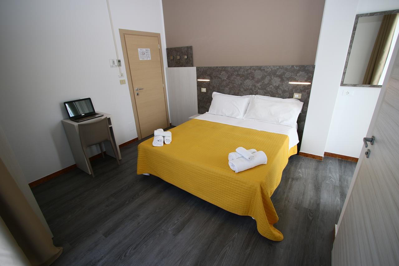 Double Room,1652769302:JPEG