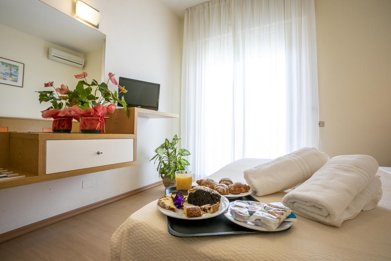 Single Room Partial Sea View